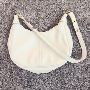 Elegant White Leather Shoulder Bag